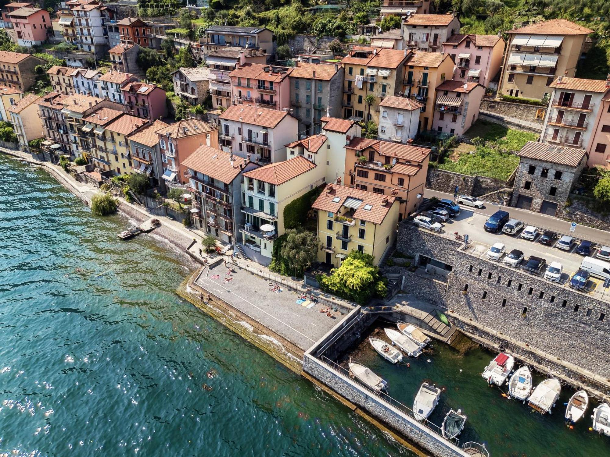 Delizioso Bilocale Vista Lago Colonno Exterior photo