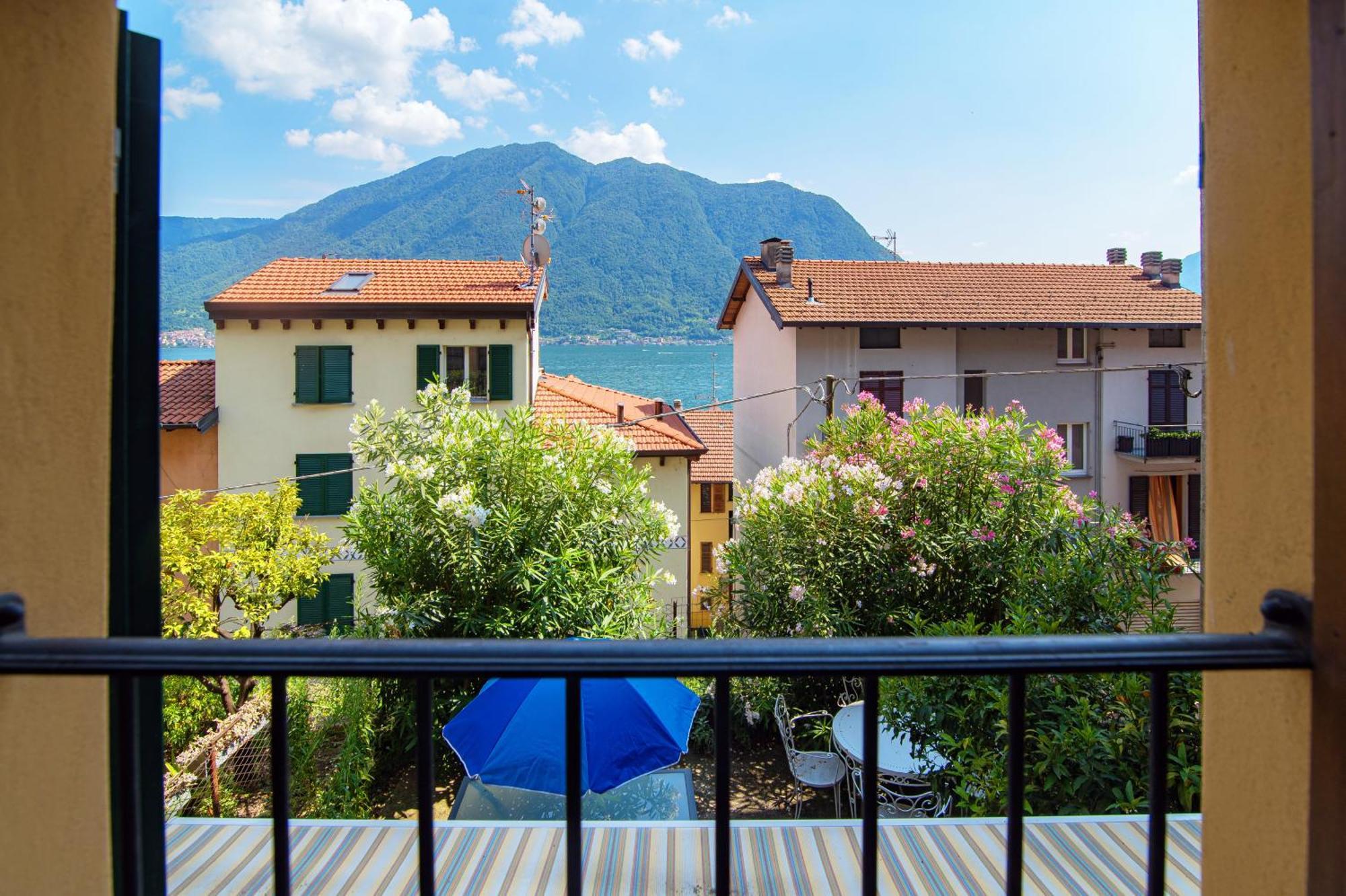 Delizioso Bilocale Vista Lago Colonno Exterior photo